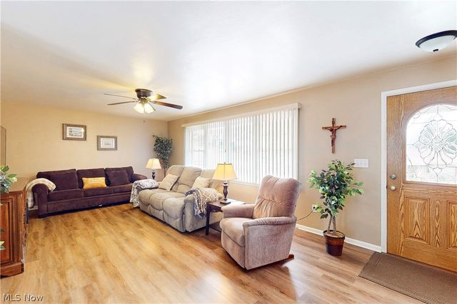 400 Terri Avenue, Steubenville, OH 43952