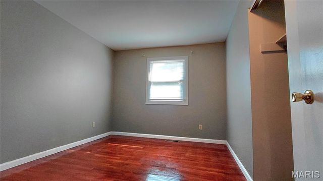 874 Hollyridge Drive, Ballwin, MO 63011