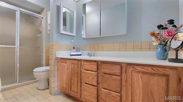 874 Hollyridge Drive, Ballwin, MO 63011