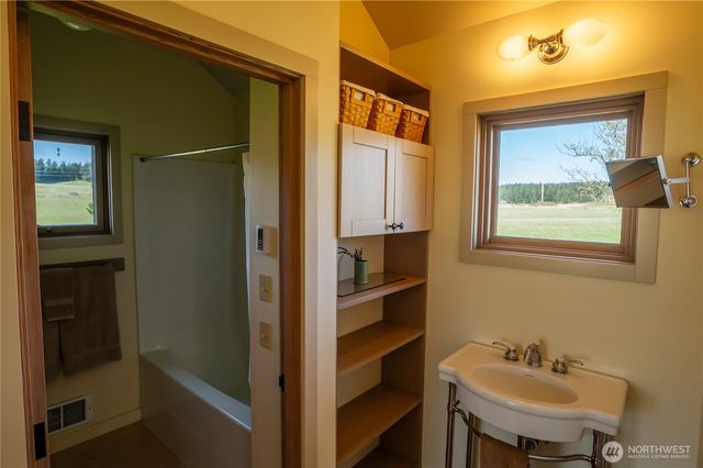 140 Sweetbrier Lane, Lopez Island, WA 98261