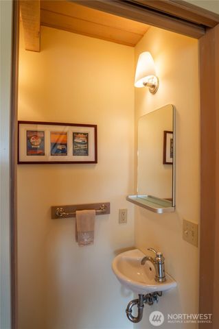 140 Sweetbrier Lane, Lopez Island, WA 98261