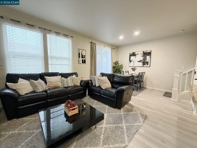 556 Heritage Cir, San Lorenzo, CA 94580