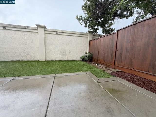 556 Heritage Cir, San Lorenzo, CA 94580