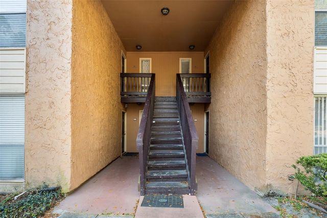 1810 NW 23 BOULEVARD 201, Gainesville, FL 32605