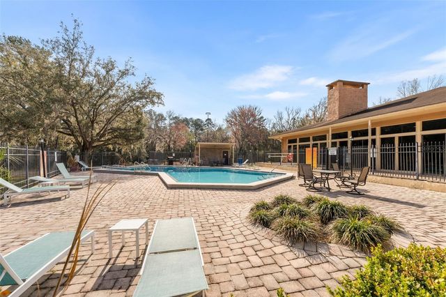 1810 NW 23 BOULEVARD 201, Gainesville, FL 32605