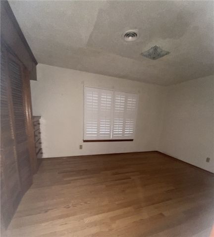 1119 Jefferson St, Alice, TX 78332