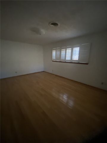1119 Jefferson St, Alice, TX 78332
