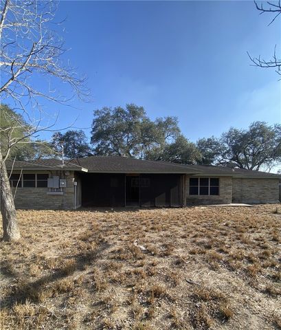 1119 Jefferson St, Alice, TX 78332