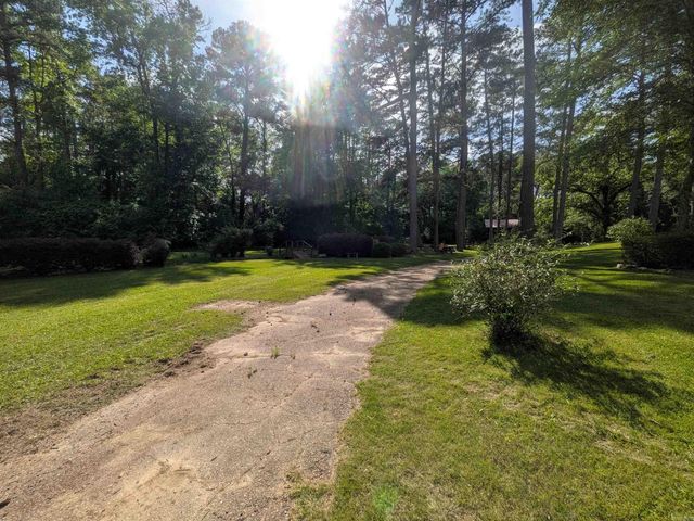 2543 Chidester Hwy, Camden, AR 71701
