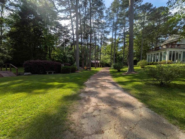 2543 Chidester Hwy, Camden, AR 71701