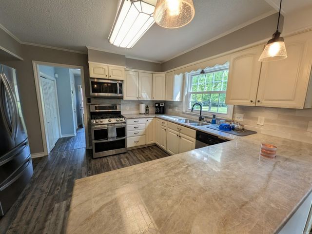 2543 Chidester Hwy, Camden, AR 71701