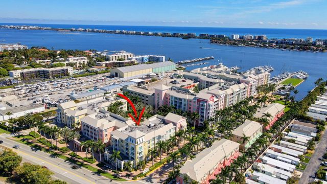 802 W WINDWARD Way 316, Lantana, FL 33462