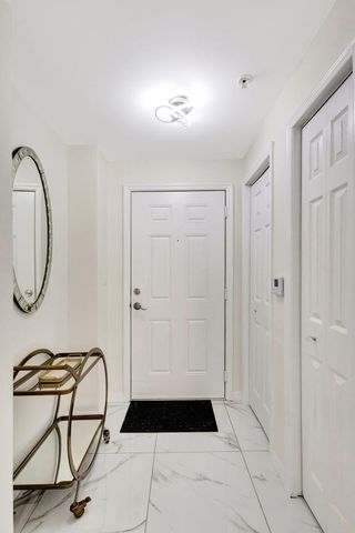802 W WINDWARD Way 316, Lantana, FL 33462