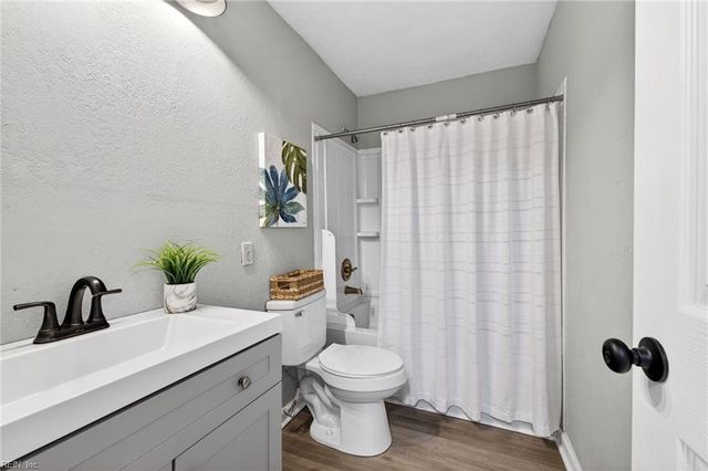 8445 Larrymore AVE, Norfolk, VA 23518