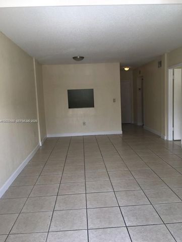 10900 SW 104th St 210, Miami, FL 33176