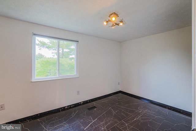 9 STILLWOOD CIR, Nottingham, MD 21236