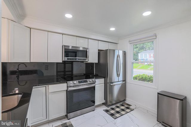 9 STILLWOOD CIR, Nottingham, MD 21236