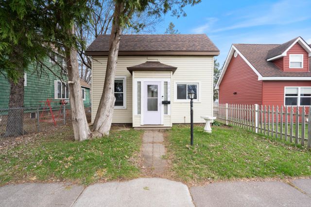 2436 Oakes Avenue, Superior, WI 54880