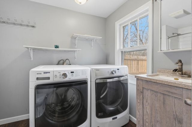 2436 Oakes Avenue, Superior, WI 54880