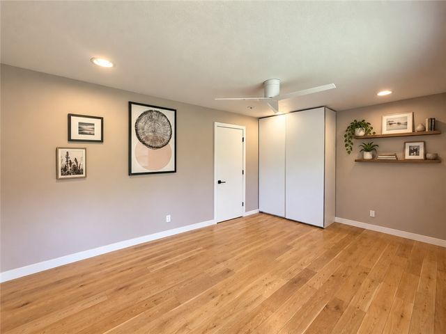 307 Crestview Drive, Bentonville, AR 72712