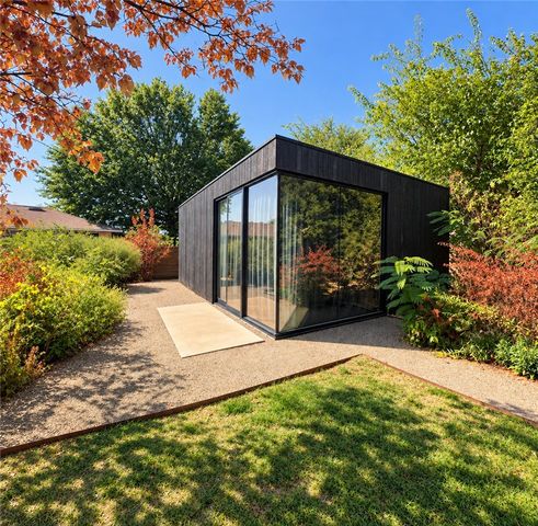 307 Crestview Drive, Bentonville, AR 72712