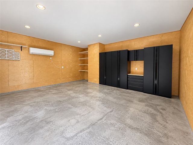 307 Crestview Drive, Bentonville, AR 72712