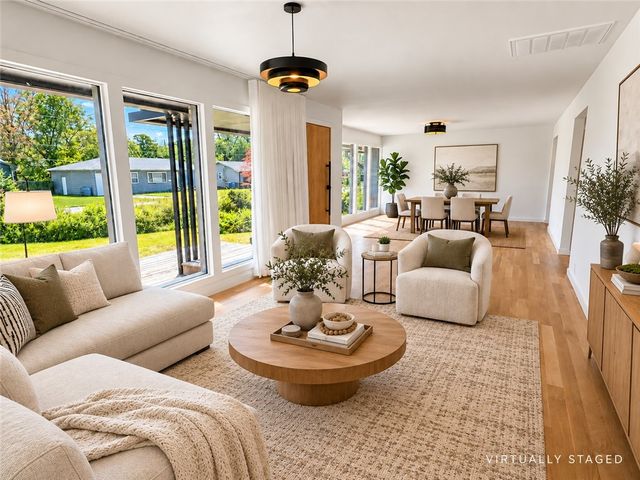 307 Crestview Drive, Bentonville, AR 72712