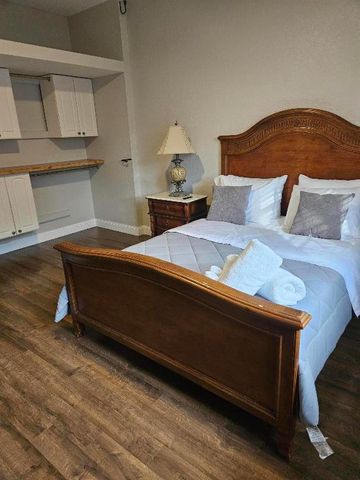 11334 81st Court N Guest Cottage, Palm Beach Gardens, FL 33412