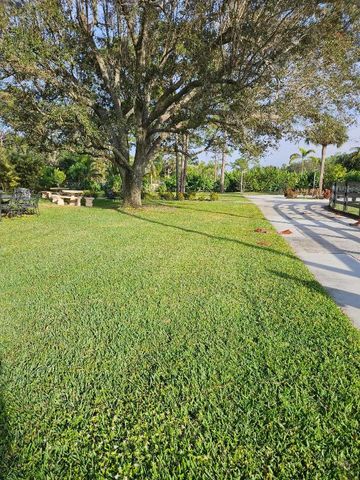 11334 81st Court N Guest Cottage, Palm Beach Gardens, FL 33412