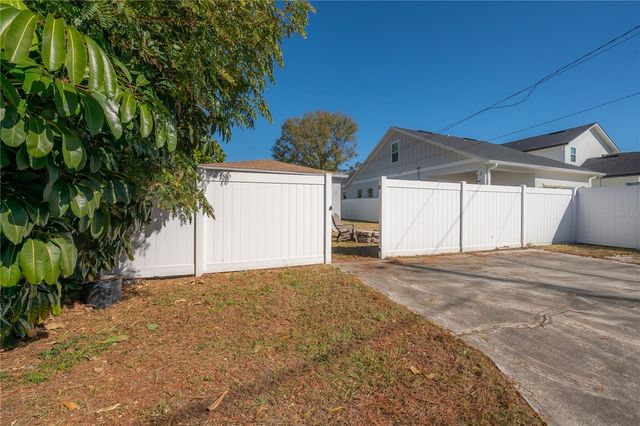 5138 3RD AVENUE N, St Petersburg, FL 33710