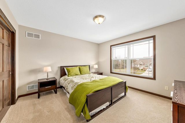 10194 34th STREET, Franklin, WI 53132