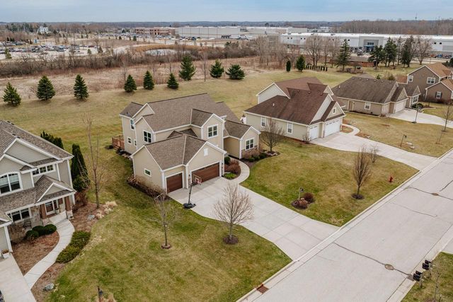 10194 34th STREET, Franklin, WI 53132