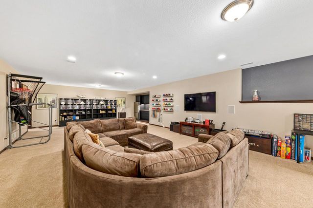10194 34th STREET, Franklin, WI 53132