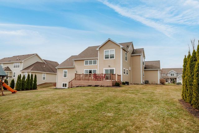 10194 34th STREET, Franklin, WI 53132