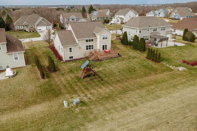 10194 34th STREET, Franklin, WI 53132