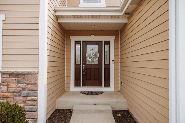 10194 34th STREET, Franklin, WI 53132