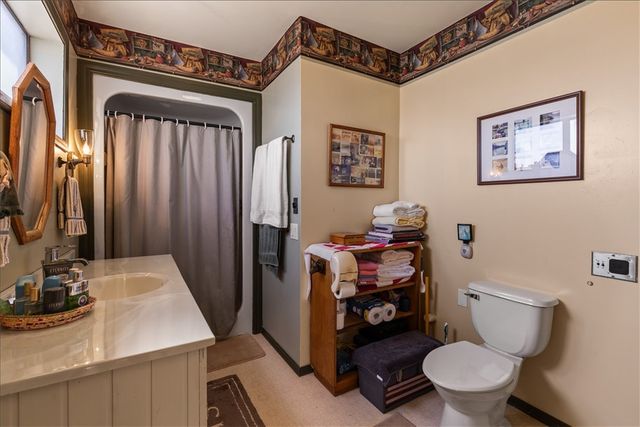 9826 Old Campbell Road, Rogers, AR 72758