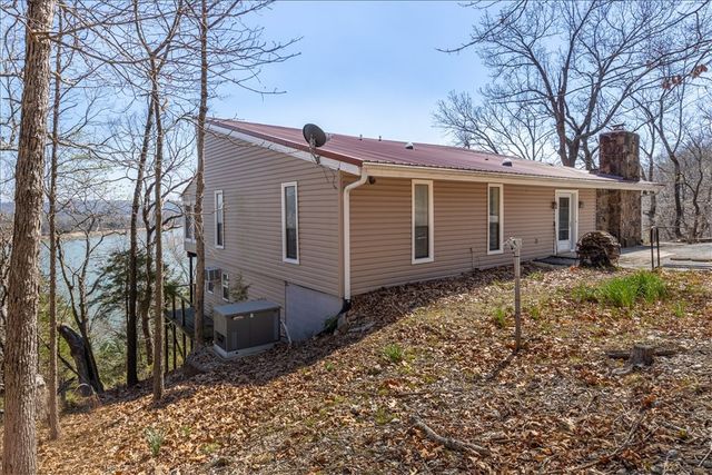 9826 Old Campbell Road, Rogers, AR 72758