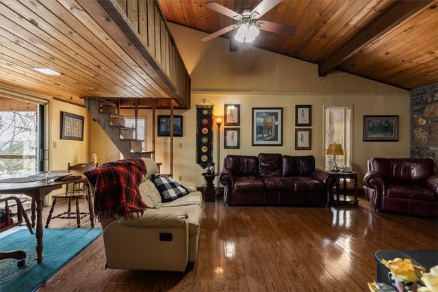 9826 Old Campbell Road, Rogers, AR 72758