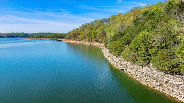 9826 Old Campbell Road, Rogers, AR 72758