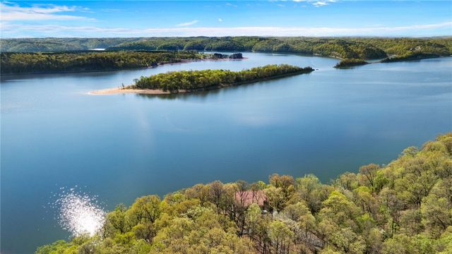 9826 Old Campbell Road, Rogers, AR 72758