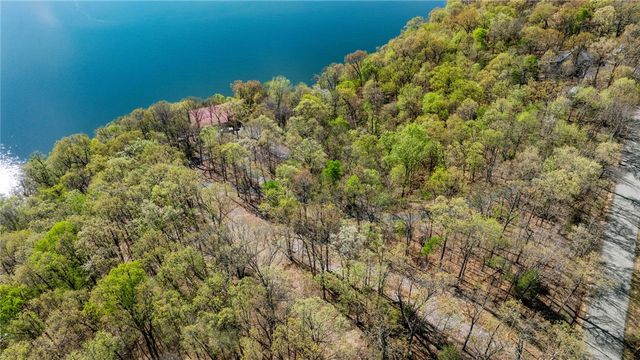 9826 Old Campbell Road, Rogers, AR 72758