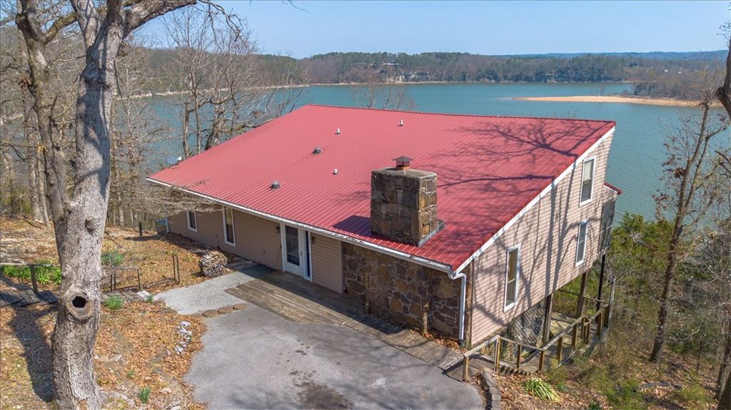 9826 Old Campbell Road, Rogers, AR 72758