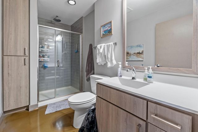 728 3rd Street N 201, Minneapolis, MN 55401