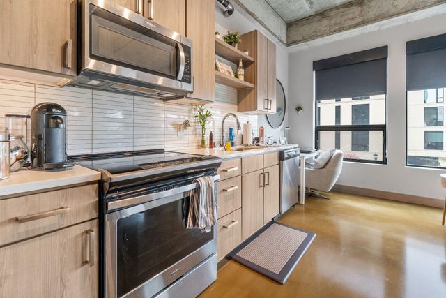 728 3rd Street N 201, Minneapolis, MN 55401