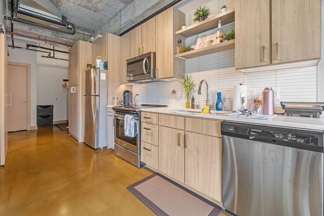 728 3rd Street N 201, Minneapolis, MN 55401