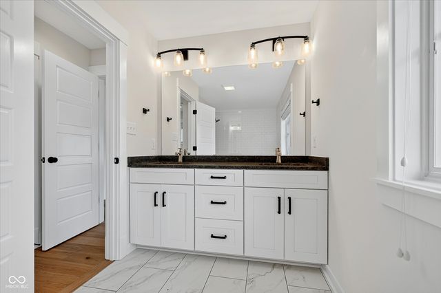 10486 Dusty Rose Drive, Zionsville, IN 46077