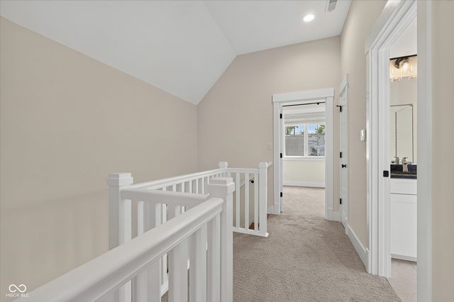 10486 Dusty Rose Drive, Zionsville, IN 46077
