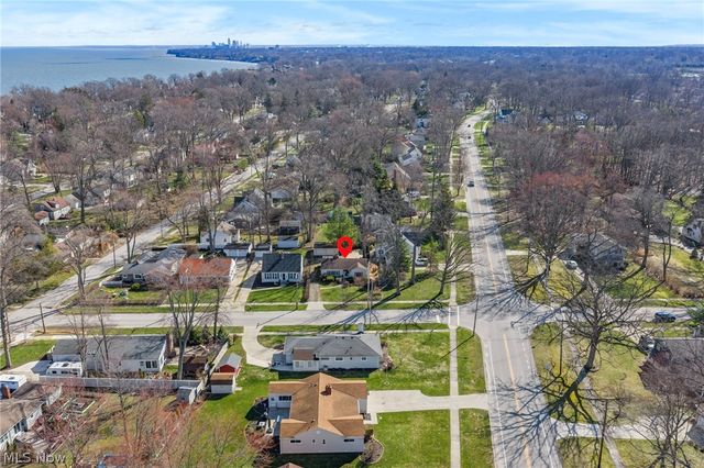 455 Vineland Road, Bay Village, OH 44140