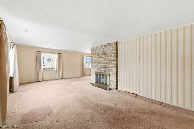 455 Vineland Road, Bay Village, OH 44140